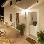 Villacolle Guest house