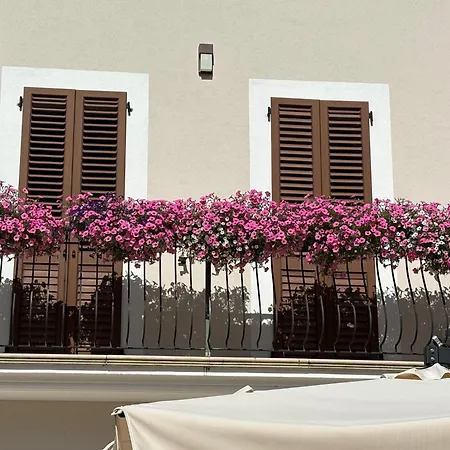 Villacolle Konukevi 3*